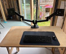 Double Monitor Arm