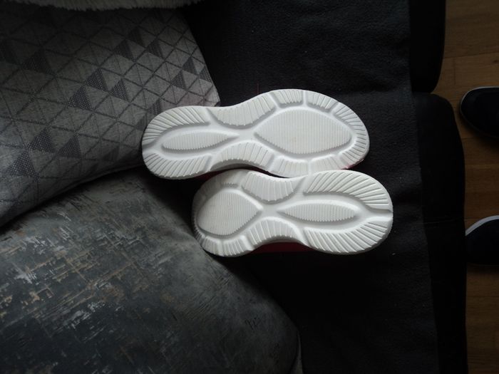 Ladies new Nike runners