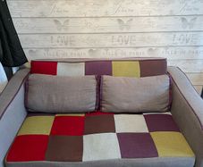 Couch- Pull out bed