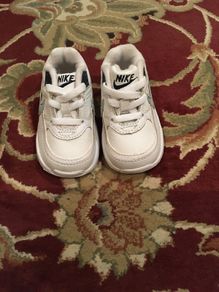 Nike Baby Trainers size EU-19.5  UK-3.5