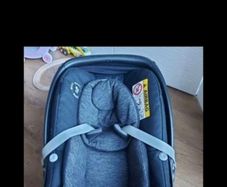Maxi cosy car seat & isofix set