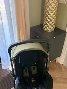 Doona car seat pram