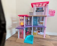 Barbie dream house