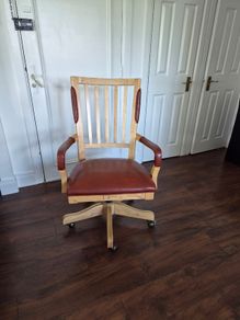 Jewellers chair