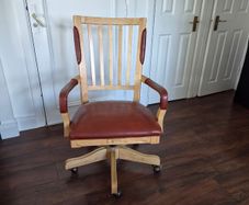 Jewellers chair
