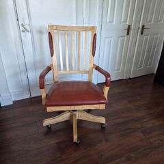 Jewellers chair