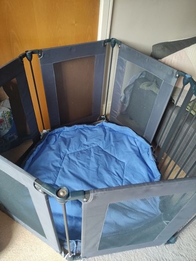 Baby playpen