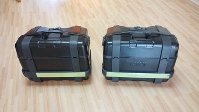 givi Trekker Monokey panniers, 46ltrs each.