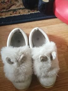Girl shoes