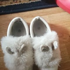 Girl shoes