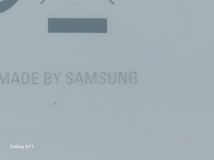 Samsung Galaxy Tab 2, Model GT-P5110, White, Comes with charging Cable, Pin Locked, for parts or repair