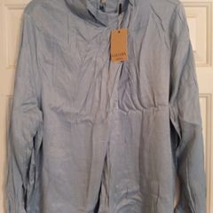 Gallery blouse