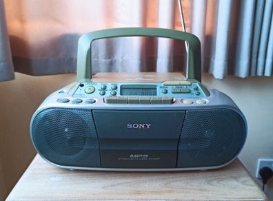 Sony CFD-S03CP  MP3-CD, Radio, Cassette-Corder