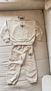 Balenciga tracksuit 4/5yrs