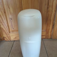 Free Angelcare Nappy bin