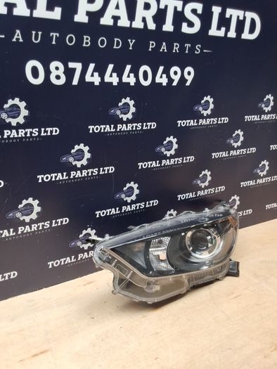 Toyota yaris 2020-on headlight