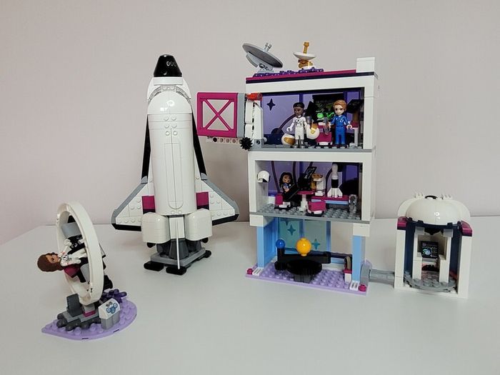 LEGO Friends 41713 Olivias Space Academy