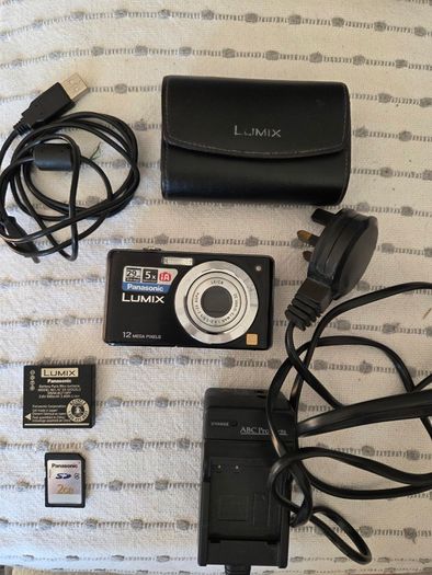 Panasonic Lumix DMC FS15