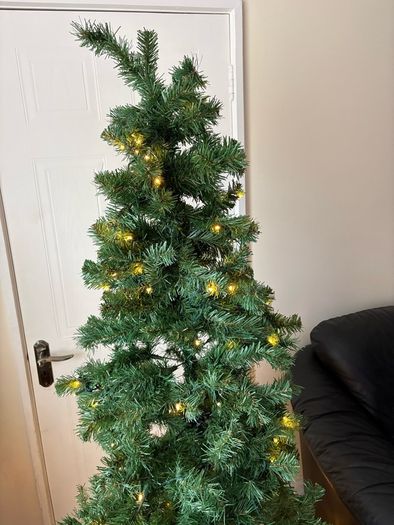 6ft christmas tree with lights and stand
