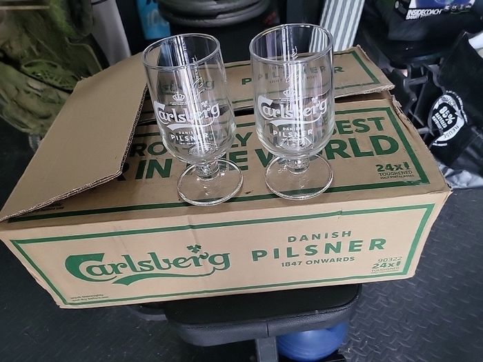 24 x carlsberg half pints