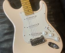 G&L Legacy Tribute Strat