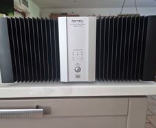 Rotel RMB 1075 5 channel THX certified AV Power Amp