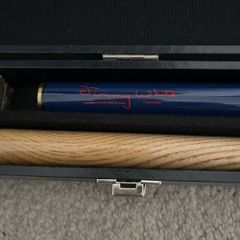 snooker cue