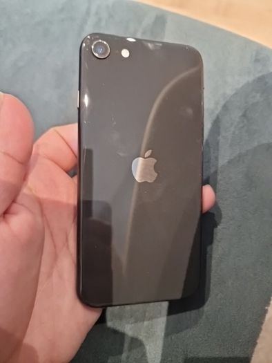 iphone se 2 128gb works like new need it gone