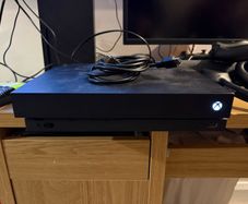 Xbox One X 1TB Controller Fully Working Factory Reset