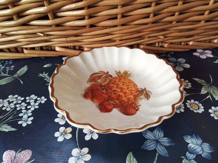 Crown Devon 13cm Dish