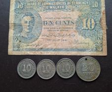 A Lot of one note and 4 coins from Malaya (1941-1956)