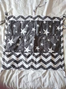 Cot/bed hanging storage