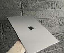 Macbook Pro M1 Pro 14" Laptop Notebook 512GB 16GB