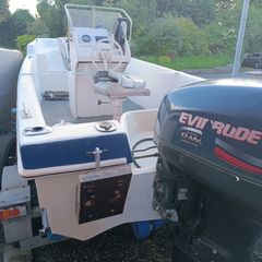 Centre console boat 15ft