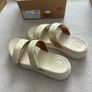 FitFlops New Electra Super Navy Toe-Post & Two Bar Slides gold Image 2