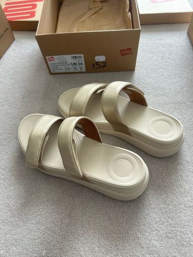 FitFlops New Electra Super Navy Toe-Post & Two Bar Slides gold