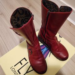 Fly boots