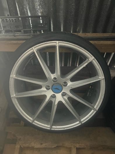 Veemann V-FS25 - 20" Alloy Wheels