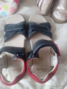 Girls sandals