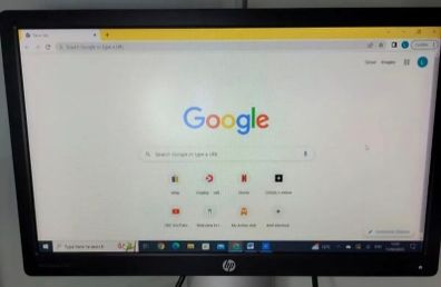 HP E202 monitor with stand