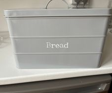 Bread bin