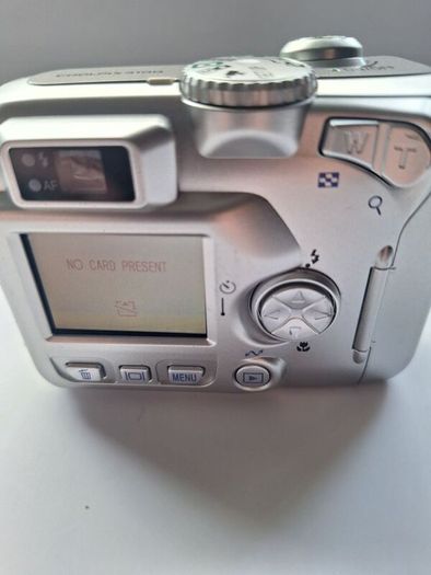 Nikon Coolpix 3100