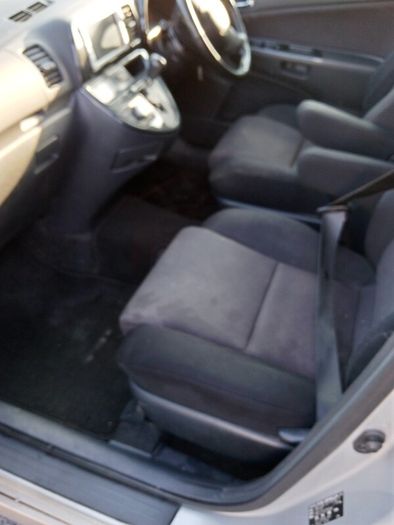 07 Toyato Wish 7 Seater