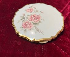 Stratton compact