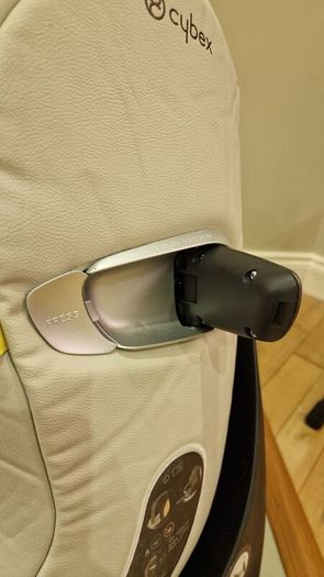 Car Seat. Cybex Sirona Z Platinum Ferrari