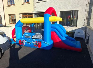 kidds bouncy castle