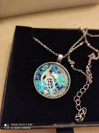 Music pendant