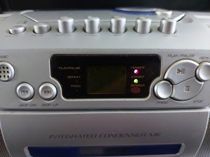 GOODMANS Stereo MW-FM CD, Tape Portable System Model GPS 327R, Fourway Speaker System, in excellent cosmetic condition