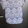 Ladies navy and white paisley style lightweight blouse size 8 /small Image 3