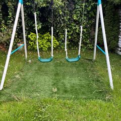 Kids swing